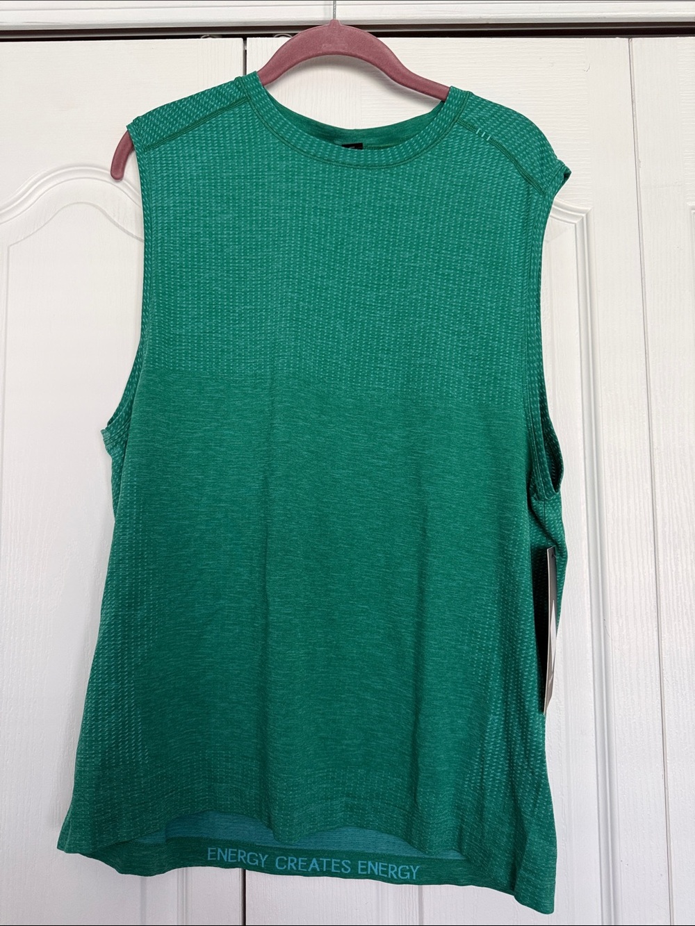 lululemon athletica Men’s Metal Vent Sleeveless Tank in CascadiaGreen/KayakBlue